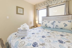 3 bedrooms, iron/ironing board, travel cot, free WiFi