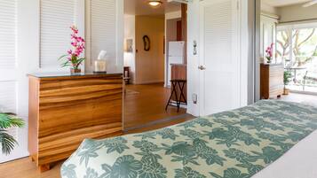 1 bedroom, in-room safe, iron/ironing board, free WiFi