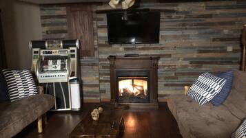 Smart TV, fireplace, DVD player, music library