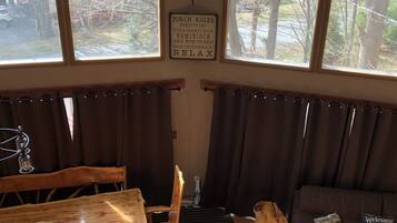 Smart TV, fireplace, DVD player, music library