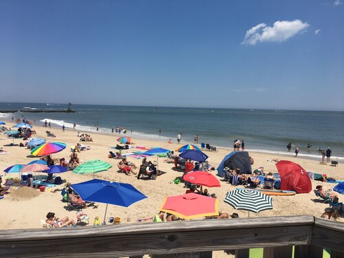 Beautiful Dog Friendly First Floor Condo Between Lewes and Rehoboth Beach