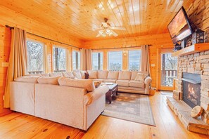 Smart TV, fireplace, video games, DVD player