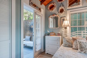 3 bedrooms, desk, iron/ironing board, travel cot