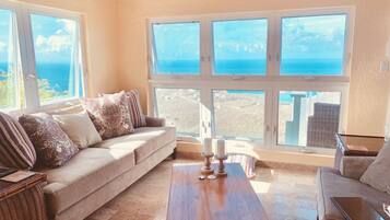 Smart-TV, DVD-Player, Bücher, Drucker