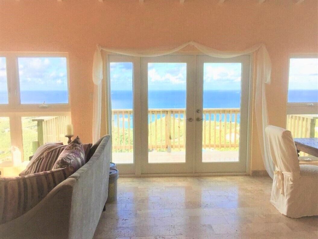 Smart-TV, DVD-Player, Bücher, Drucker