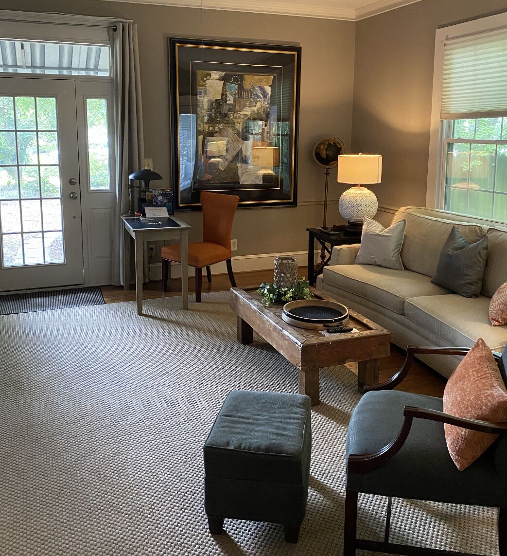 Executive Suite On Park Ave.