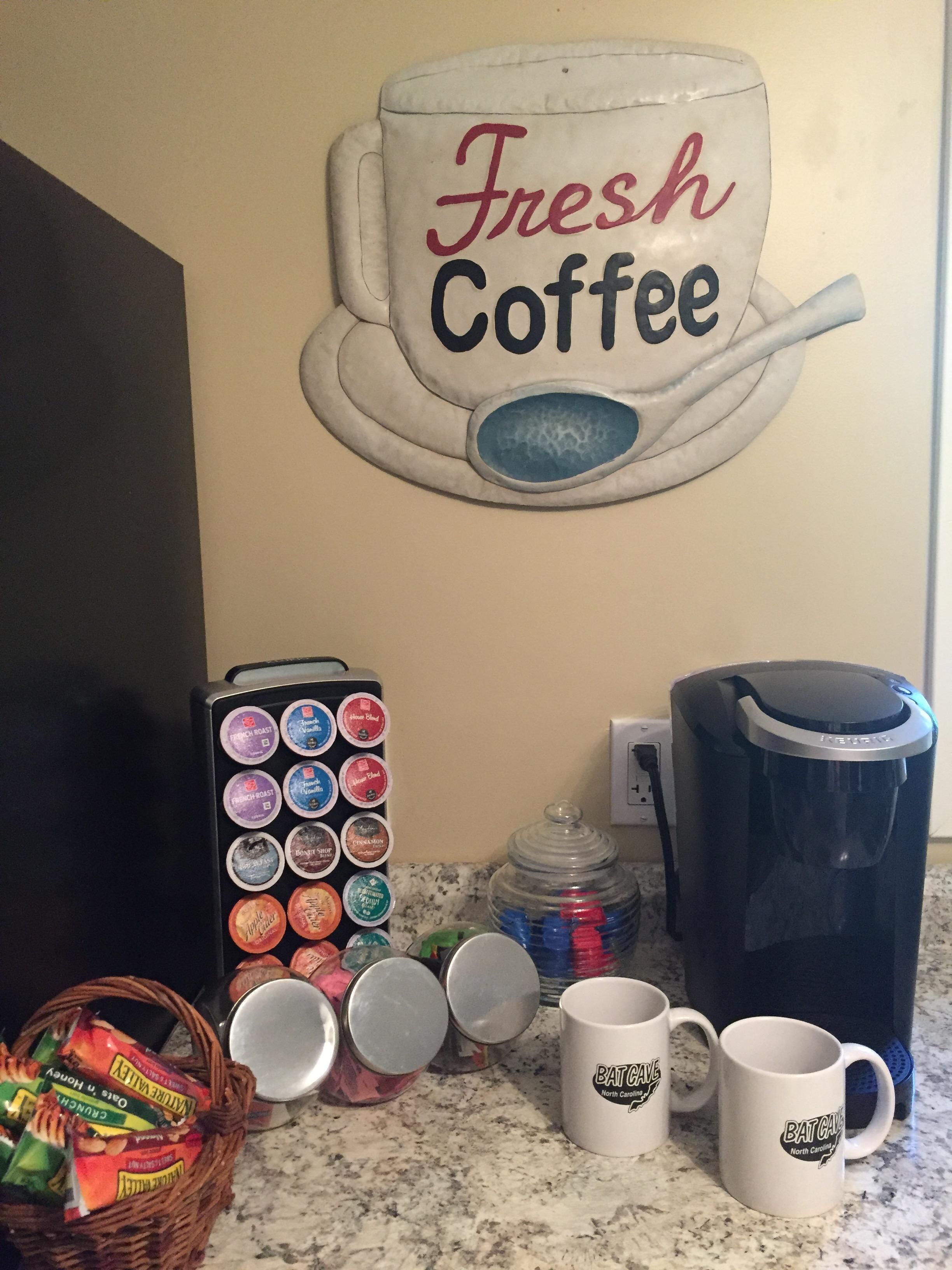 Bold Stream/Waterfall/Fire Pit/Gas Grill/Screened Porch-close to Lake Lure, AVL 