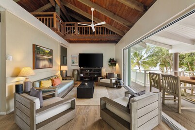 Moani Kai - Beachfront,Gated,Hot tub,Pickleball Ct