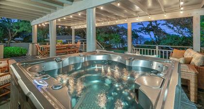 Moani Kai - Beachfront,Gated,Hot tub,Pickleball Ct