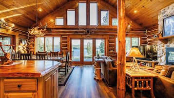 Smart TV, fireplace, DVD player, books