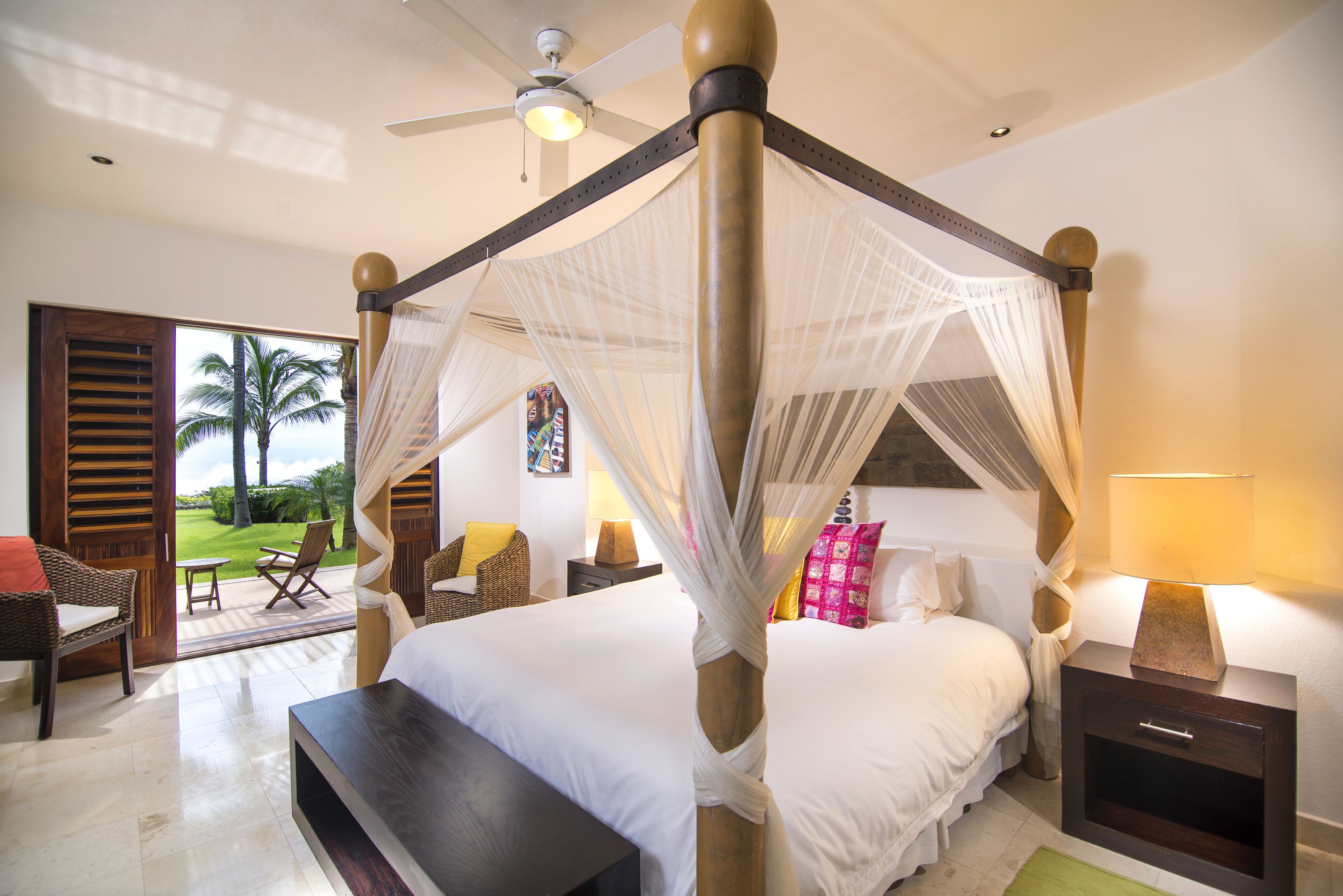 Beachfront w/Full Staff, Now Available! Your Own Private Luxury resort" Views, 