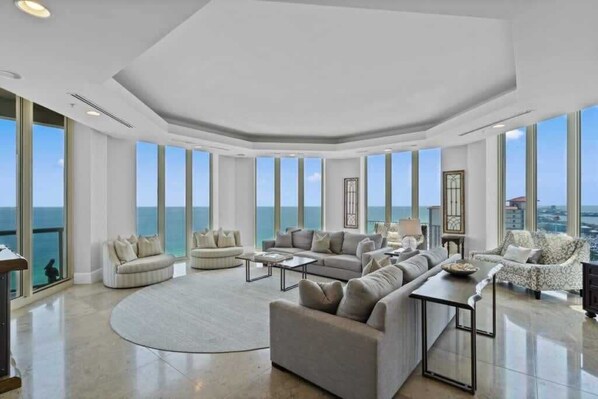 TV, DVD player, books, stereo