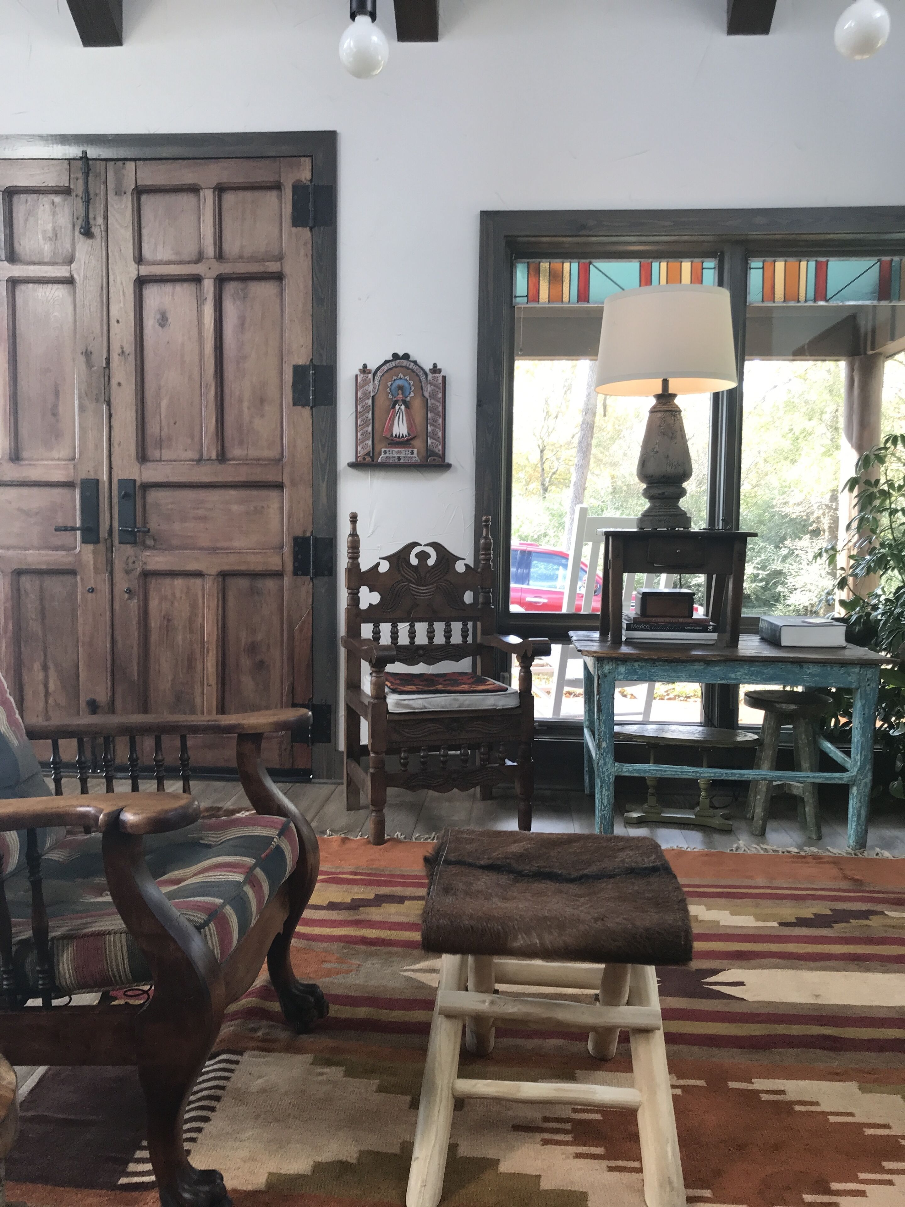 CLARA'S CABIN... a place to unwind, reflect, draw, write, or enjoy your people.