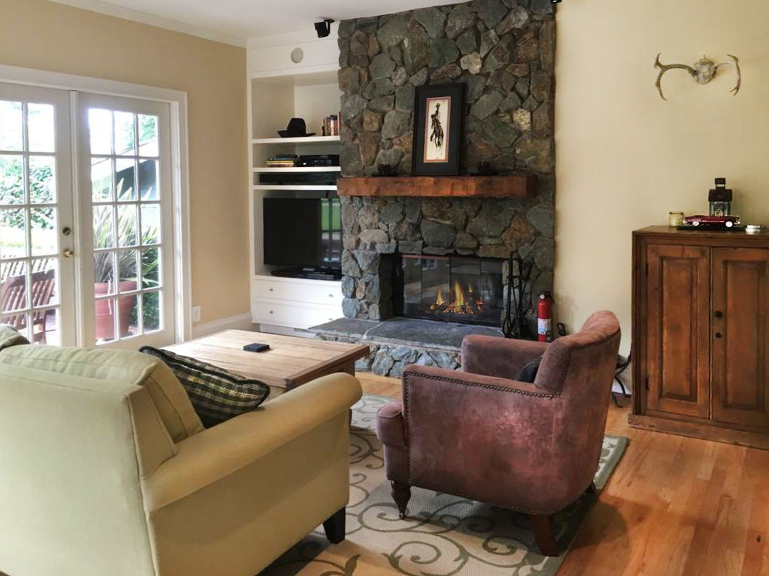 Sunny, Sprawling Estate 25 Minutes From SF and Wine Country, Outdoor Life, Pool