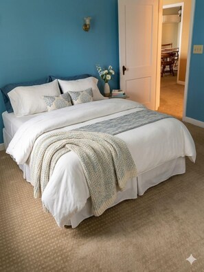 5 bedrooms, WiFi, bed sheets, wheelchair access