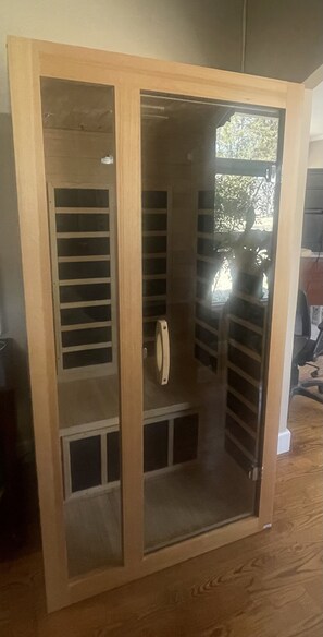 Sauna - Cheekwood Historic Birdsong Lodge: A Charming Escape Near Downtown Nashville, TN (Ashland City)