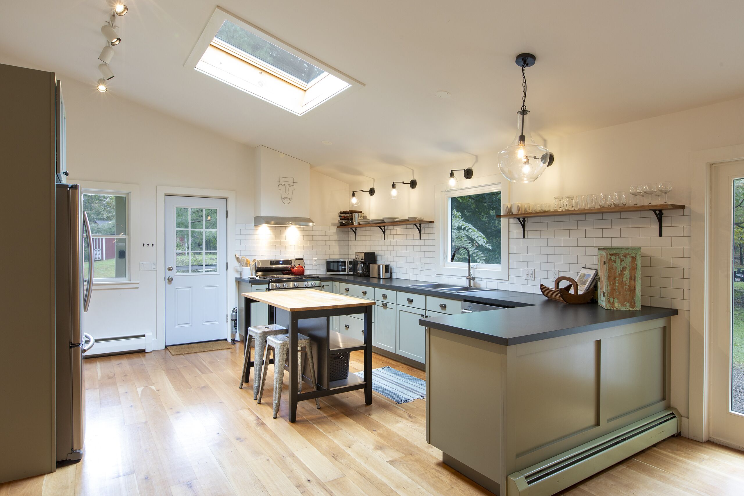 Modern Farmhouse - West Saugerties / Woodstock