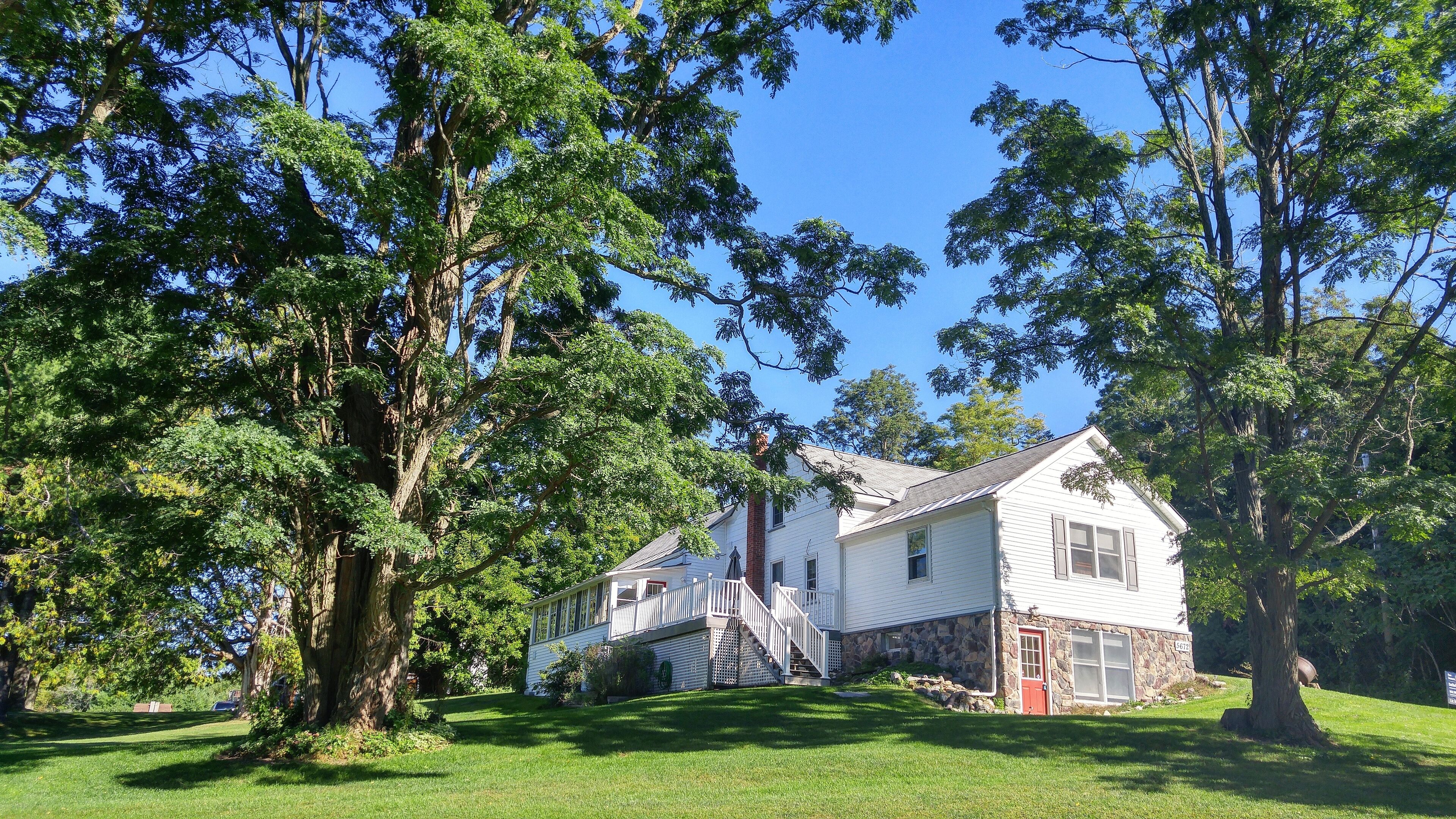 Beautiful Lakeside Farmhouse On Lake Hortonia | Champlain Valley