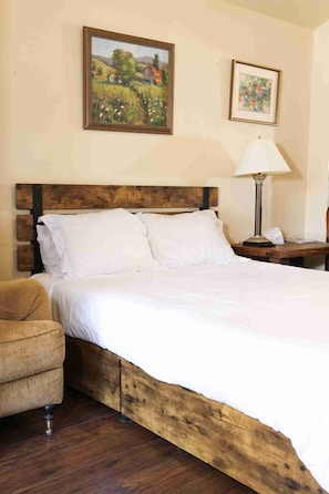1 dormitorio, tabla de planchar con plancha, wifi gratis y ropa de cama