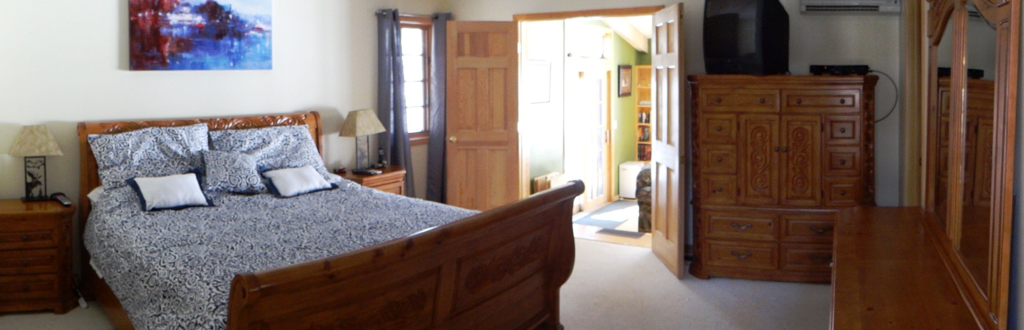 Special rate, ski, snowboarding, snow mobile, Golf, beach, indoor pool, boating