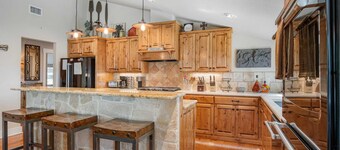 Rockin' B Ranch Creek View Barndominium