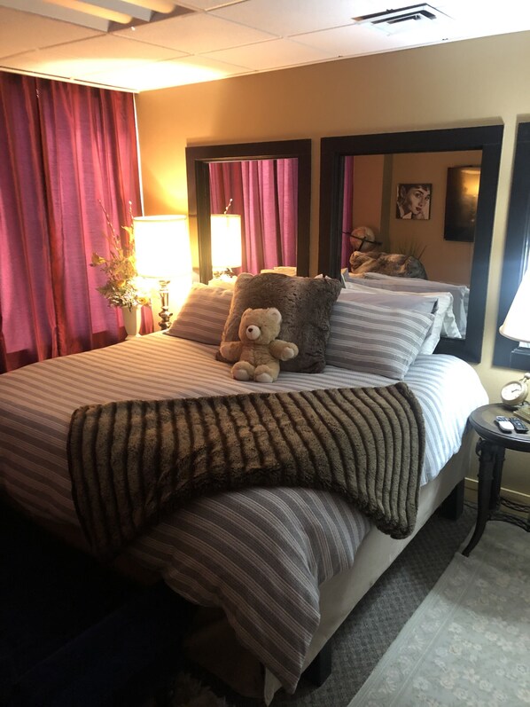 2 makuuhuonetta, silitysrauta/-lauta, Wi-Fi, vuodevaatteet