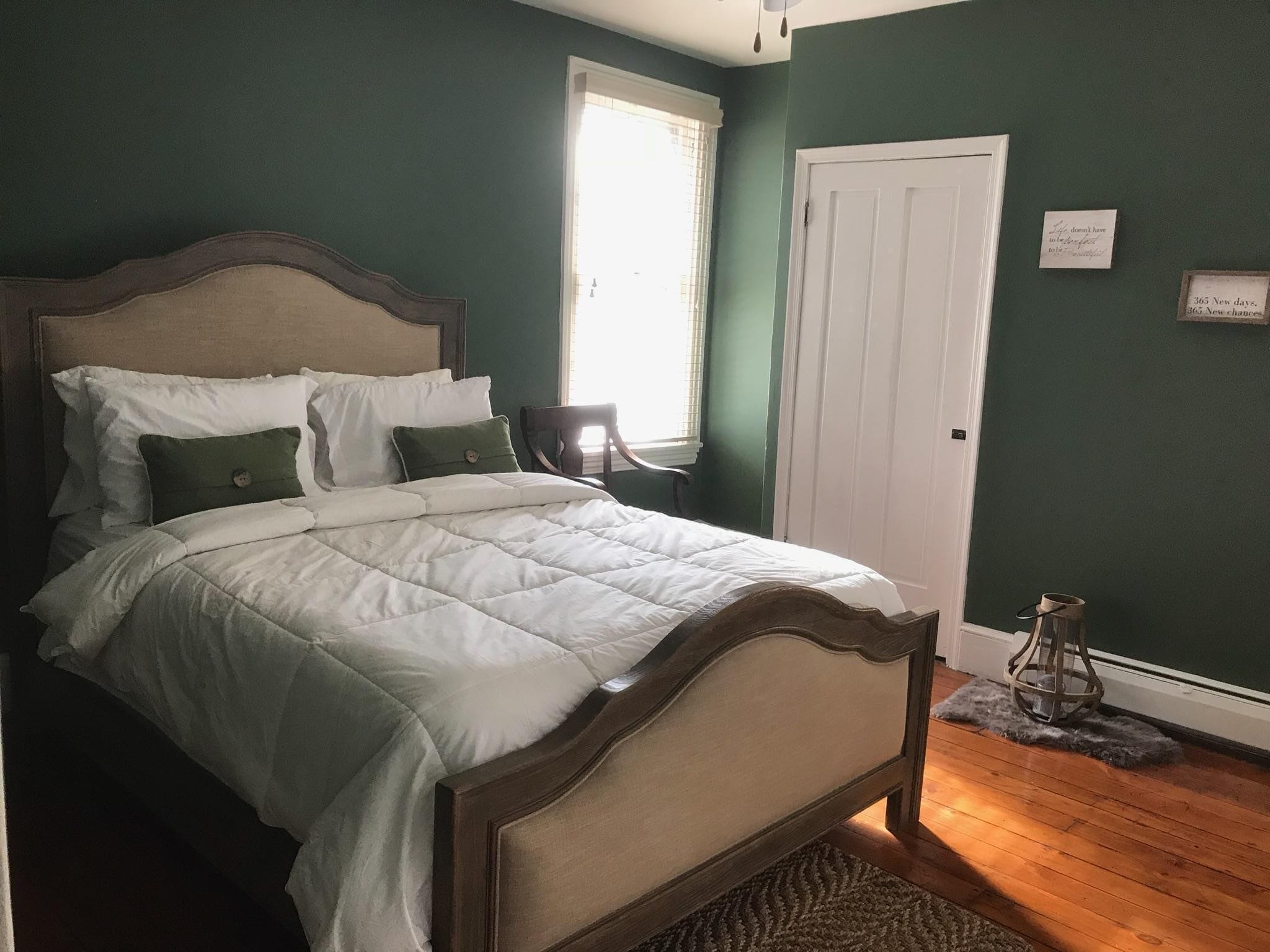 The Perfect Home Away From Home. Enjoy a Great Couples Getaway. 