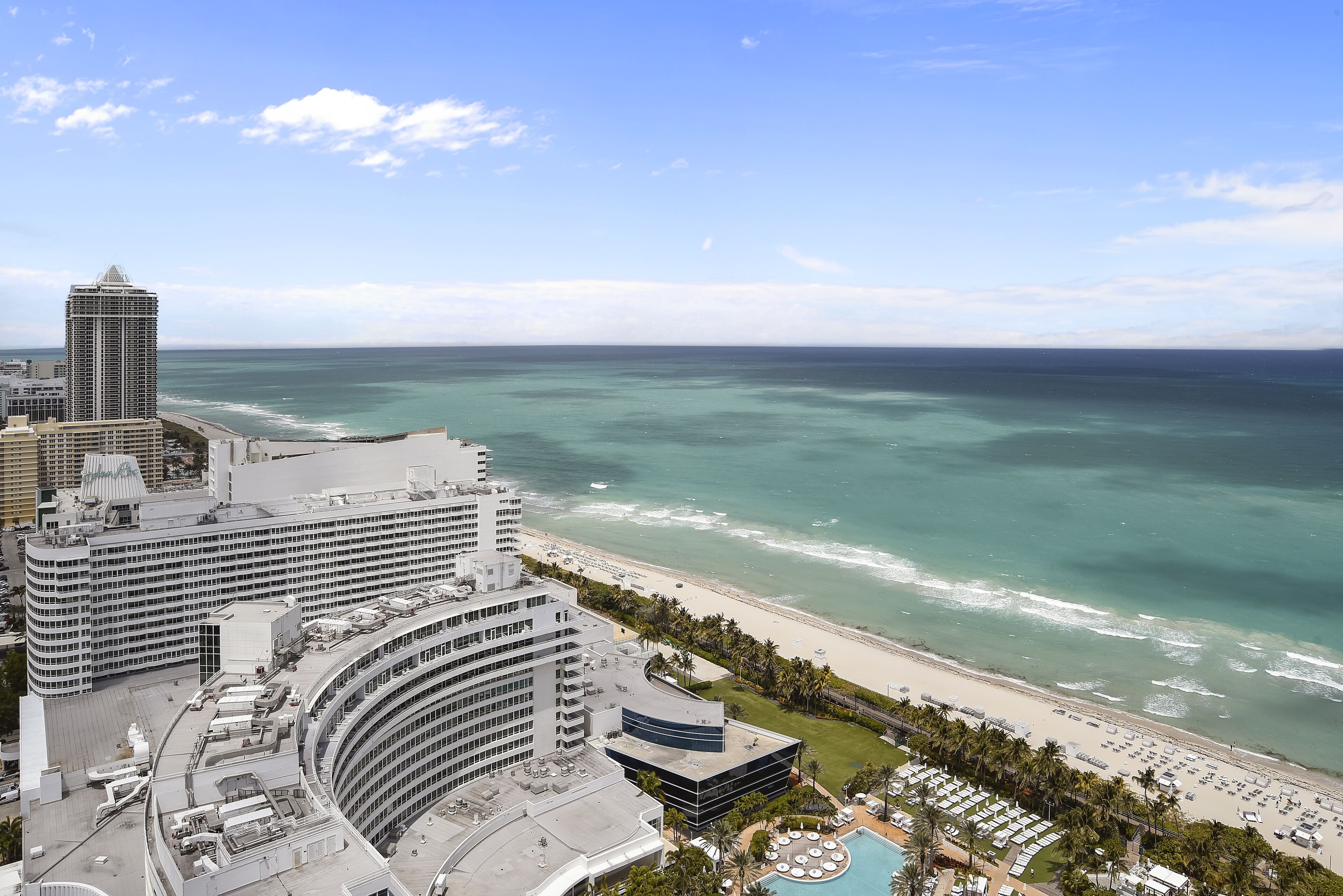 FONTAINBLEAU Hotel 34th Fl Ocean/Bayview 2 bedroom