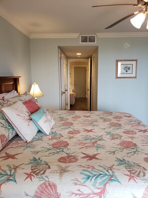 1 chambre, fer et planche à repasser, Wi-Fi, literie fournie