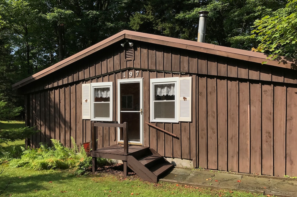 On Mccauley Mountain, One Minute From Downtown Old Forge