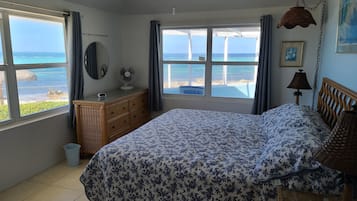 1 bedroom, in-room safe, iron/ironing board, free WiFi