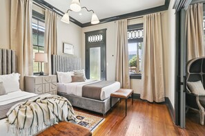 5 chambres, bureau, fer et planche à repasser, accès au Wi-Fi (inclus)