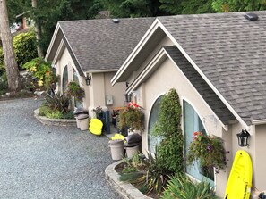 المنطقة المحيطة بالمنشأة