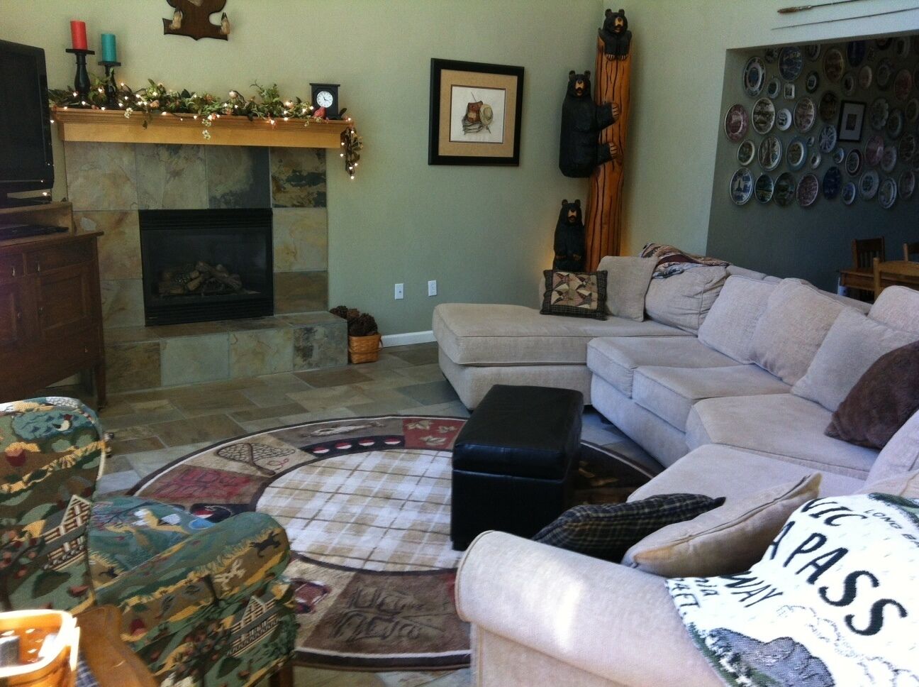 Air Conditioning, Generator & 3 King-Size beds + 1 Queen