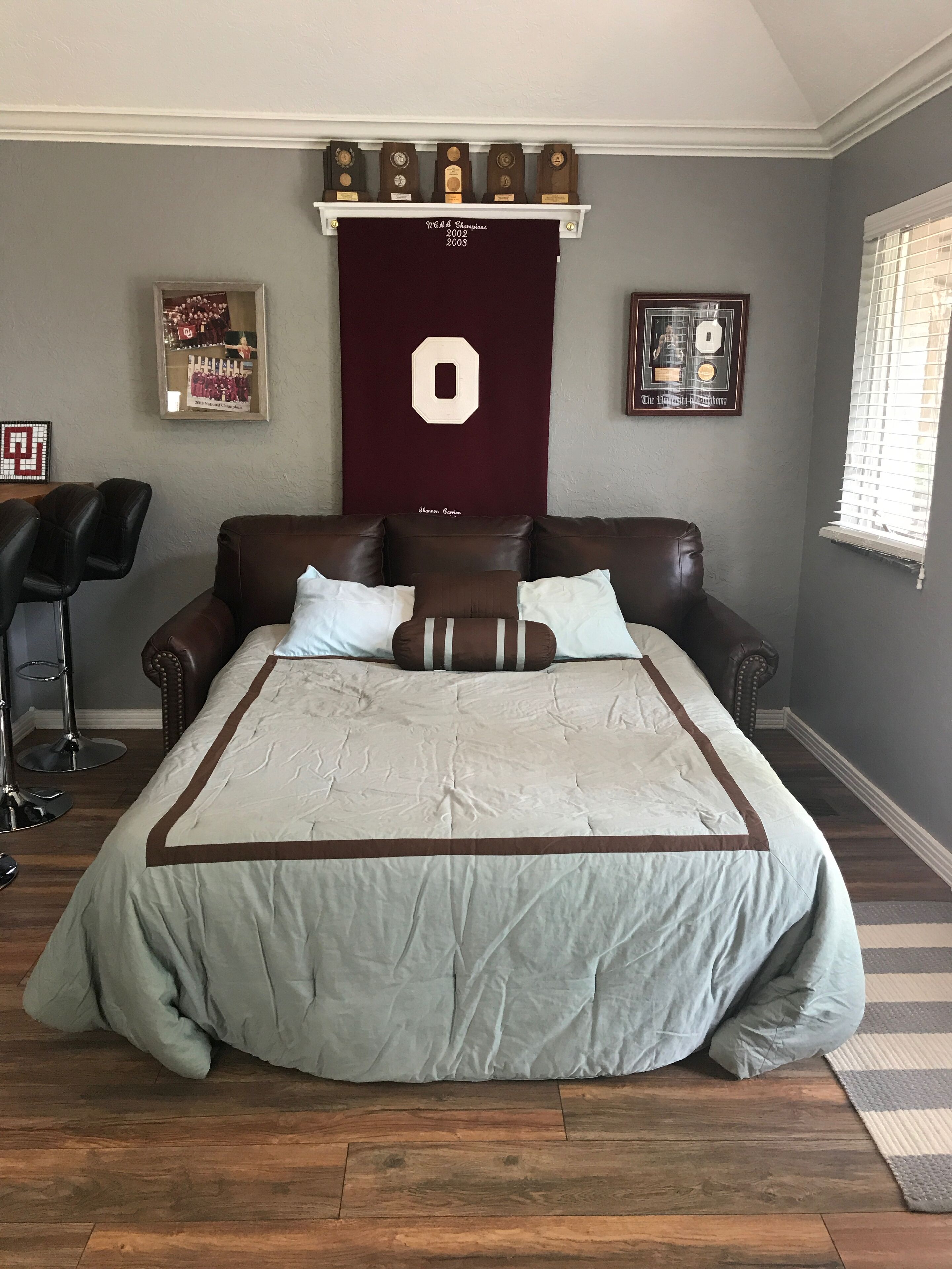 GUEST HOUSE 1.5 miles to OU CAMPUS