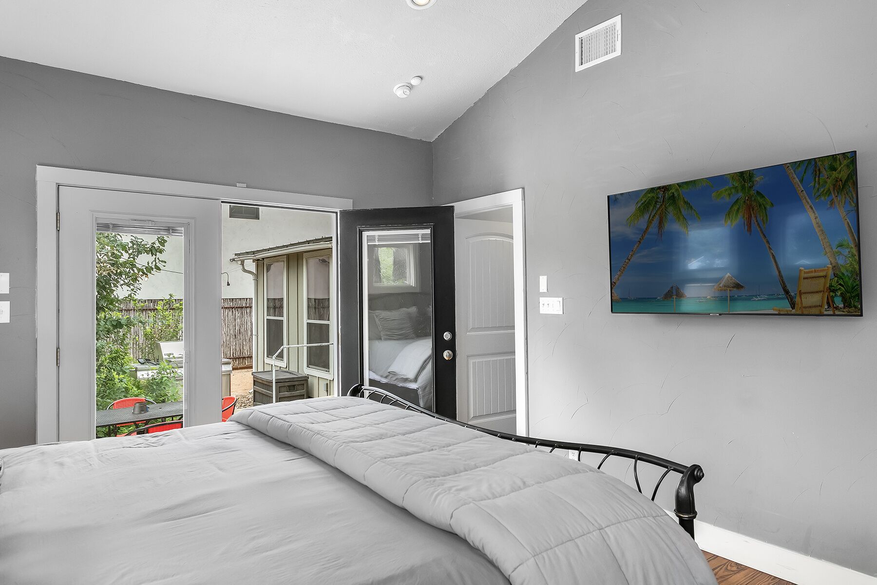 3 habitaciones, tabla de planchar con plancha y wifi gratis 
