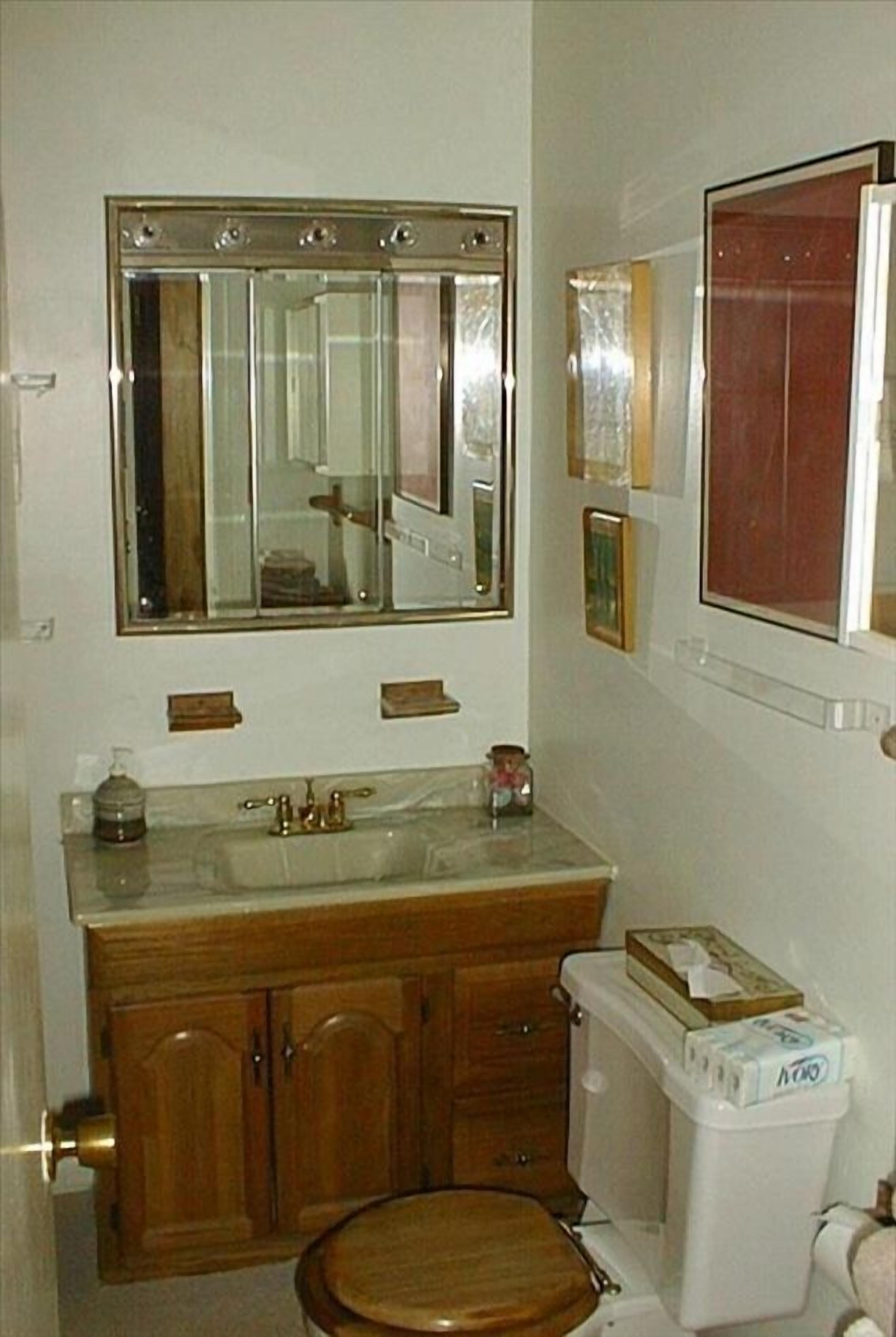 Cozy Romantic Cabin with Fantastic Views of the Blue Ridge