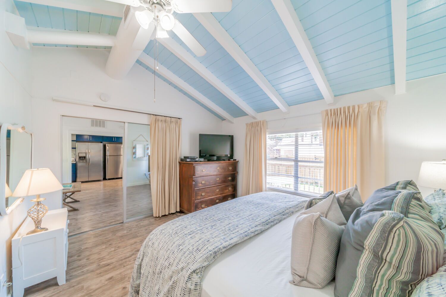 "Cole Bin" | 5-Minutes to the Beach | Dog-Friendly | Grayton Beach Florida