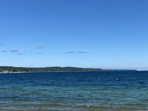 Am Strand, Liegestühle, Strandtücher