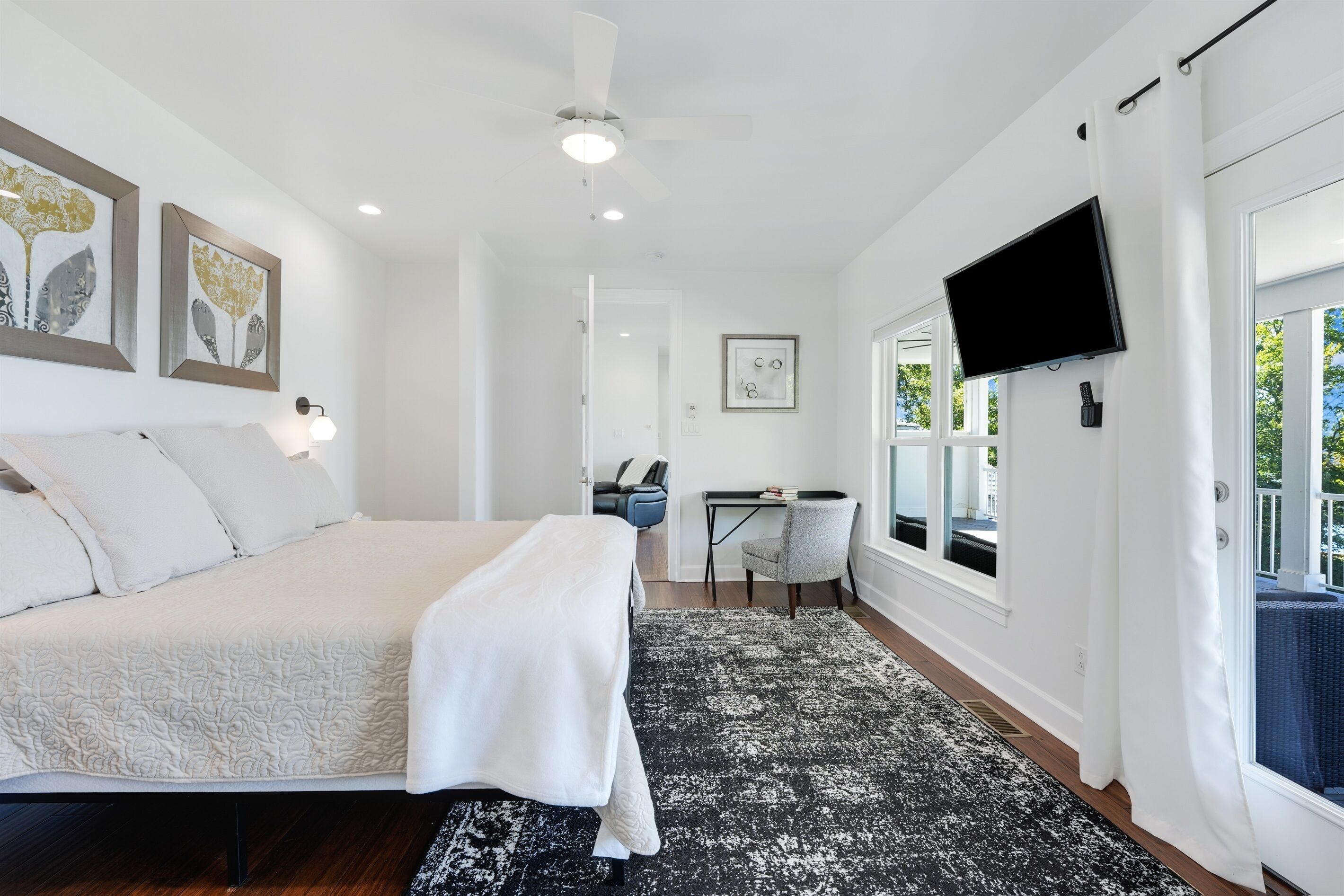 7 chambres, bureau, Wi-Fi, draps fournis