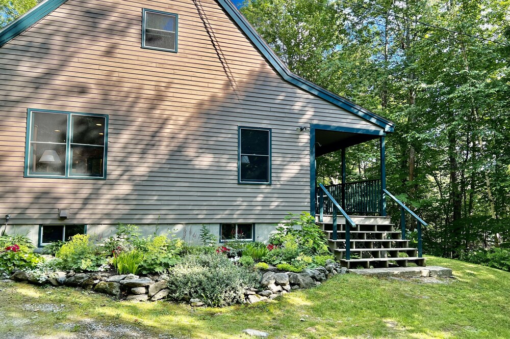 Charming Private Vacation Home - 15 Minutes to Sunday River