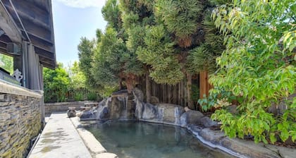 WIND HOUSE Luxury Next to Downtown OldTown Airport SleepTrain Arena Pool Sauna