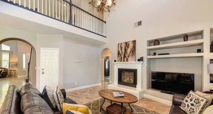 WIND HOUSE Luxury Next to Downtown OldTown Airport SleepTrain Arena Pool Sauna