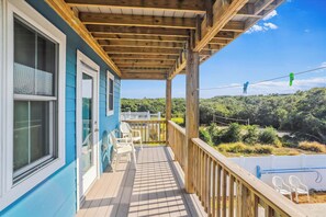 Terrace/patio - 4704- Shell Yeah,  Private Heated Pool, Hot Tub, Direct Beach Access, and Game Room (Southern Shores)