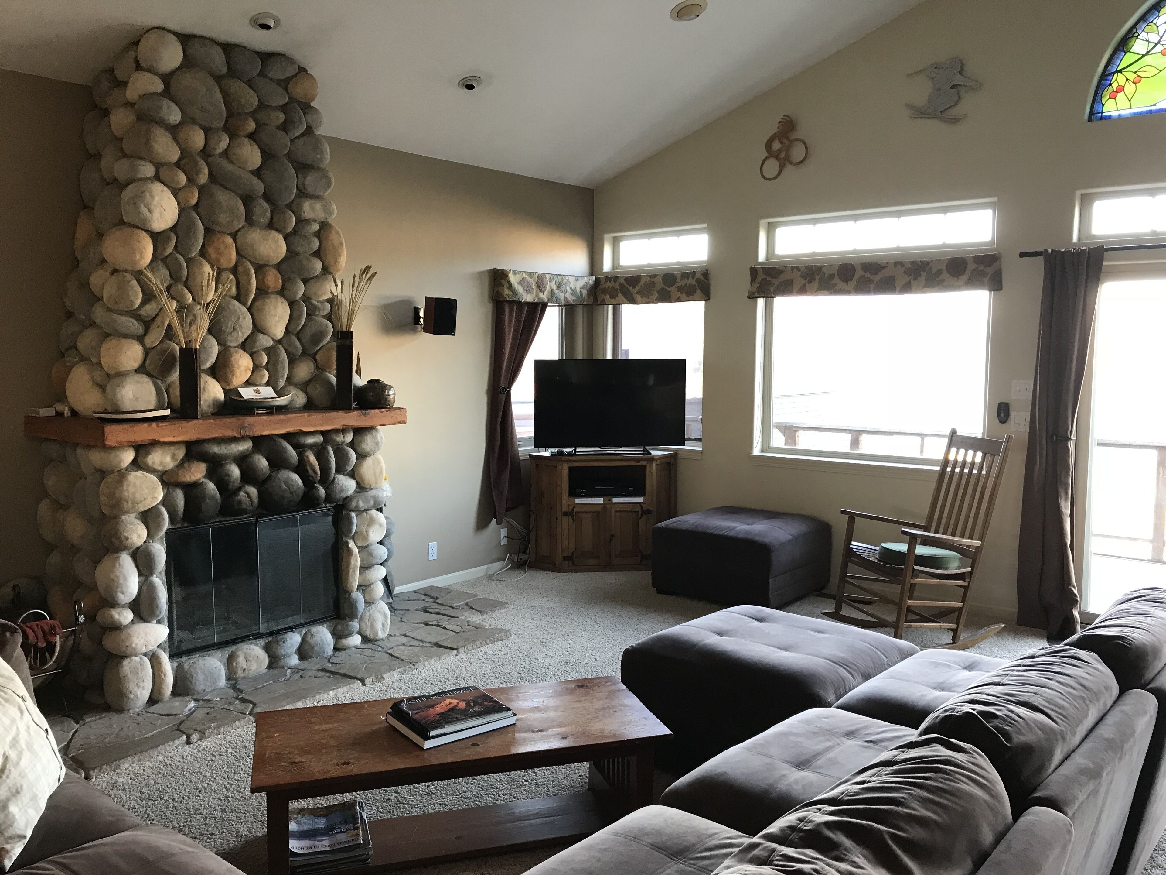 Amazing Panoramic Gorge View Home and Guest House