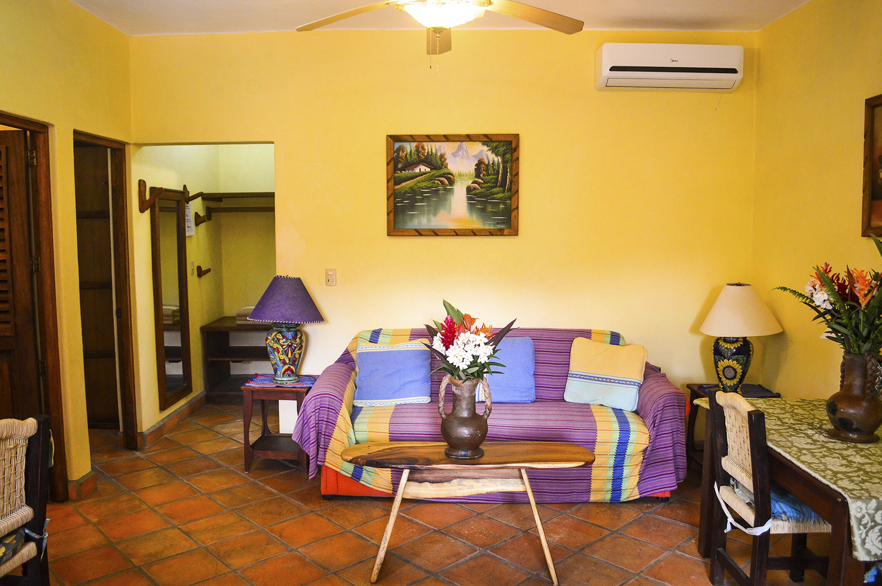 Family 2 BR apartment w/ kitchen, patio, yoga, spa services, 1min walk to beach