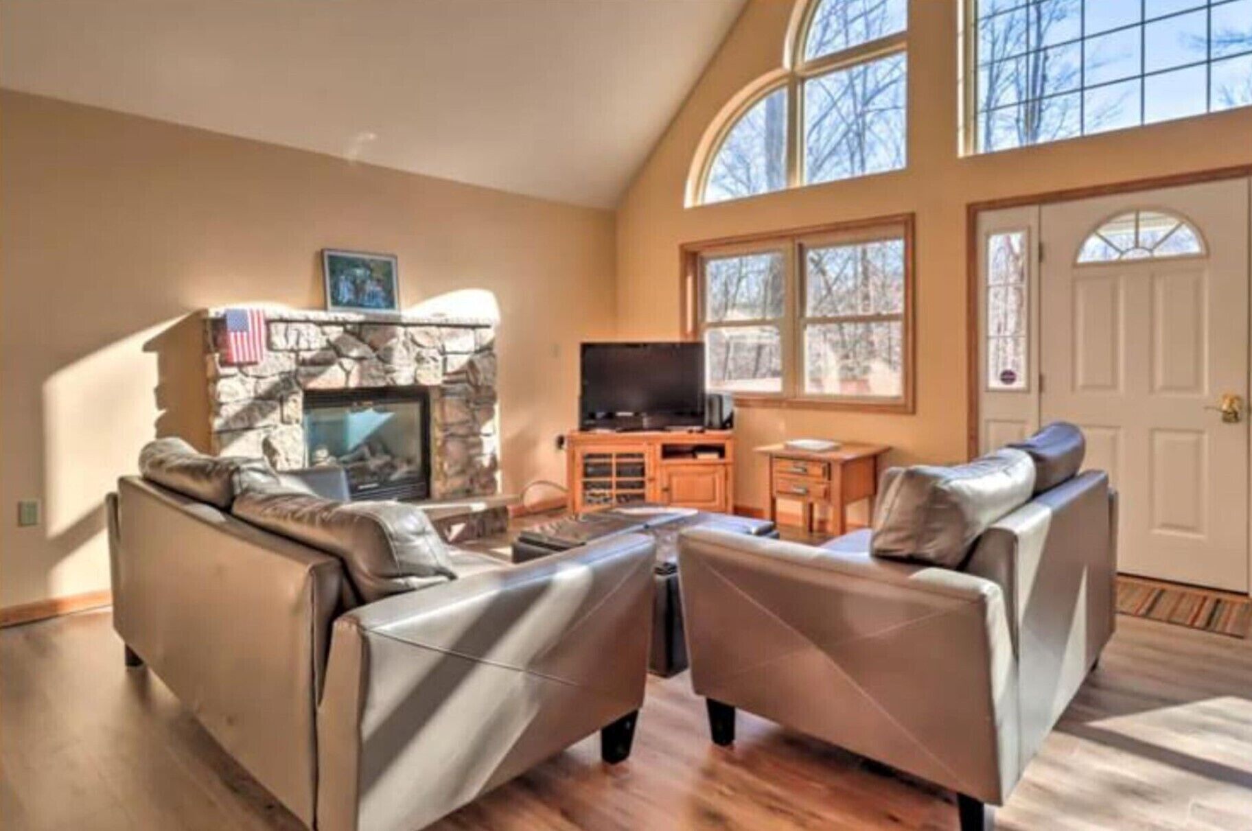 Silver Seasons Lodge - Pocono, love the outdoors, your own paradise