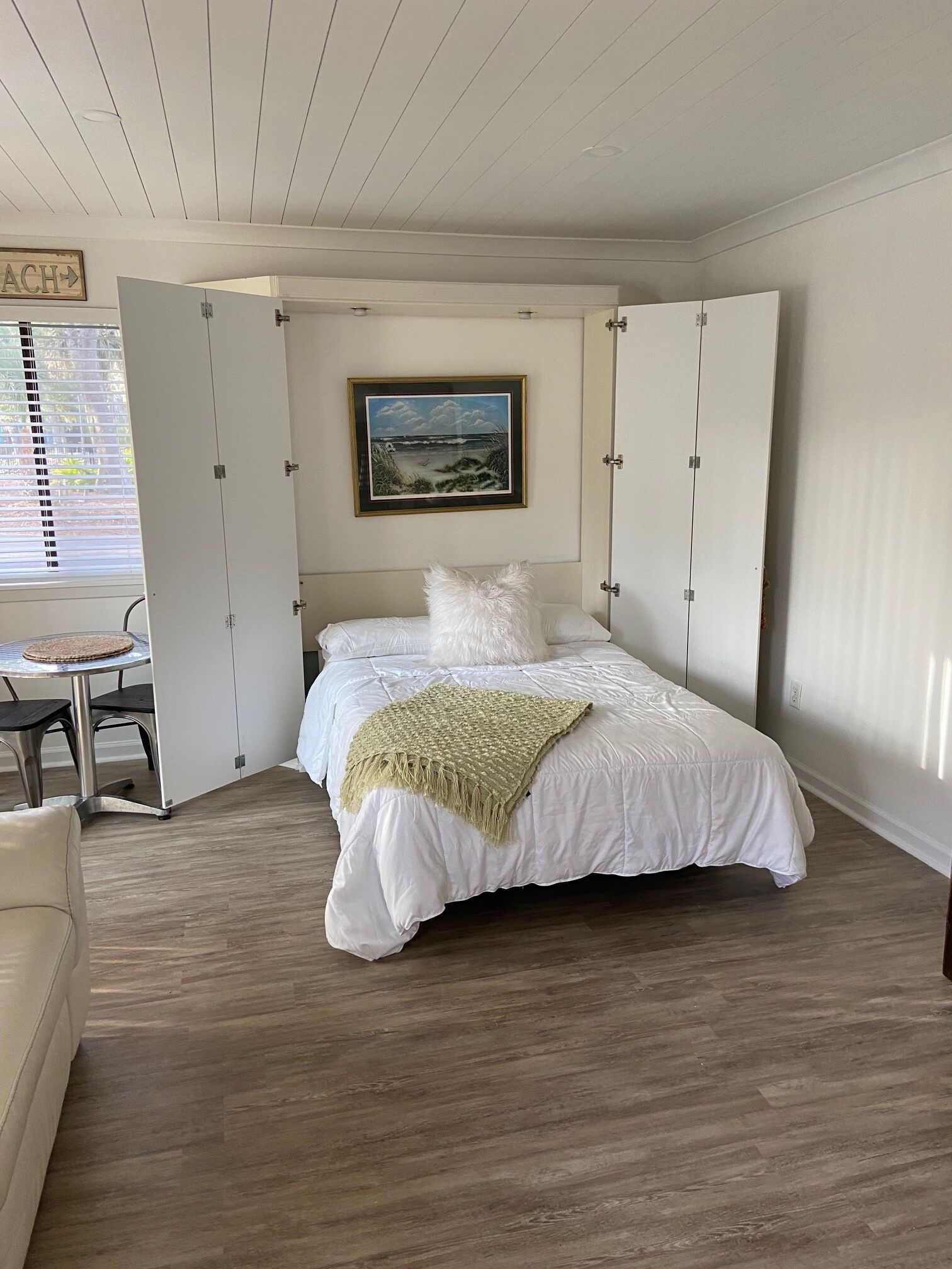 FUN Resort Studio Condo Close to Pool, Golf, Tennis, and Beach