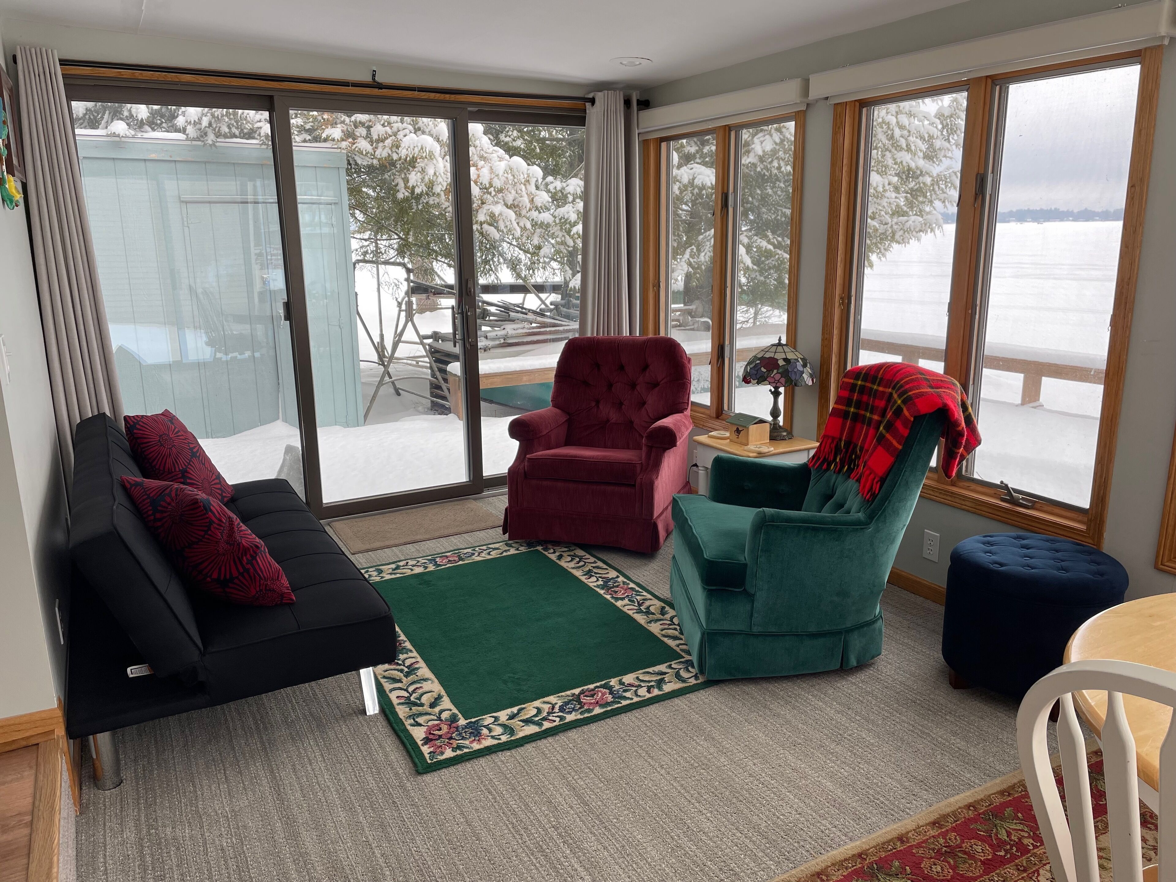 Smart-tv, pejs, videospil, dvd-afspiller