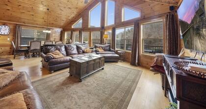 "Blue Water Lodge" Jump'n Bridge, billiards, hot tub, dock, community pool